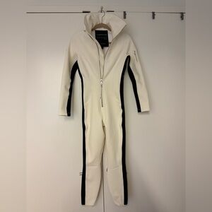 Cordova Women's Ski & Snow Jacket - White and Black